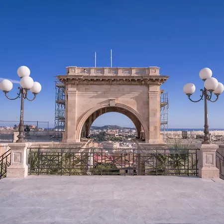 Le Scale Sul Porto . Marina Centro Storico. Ac *
