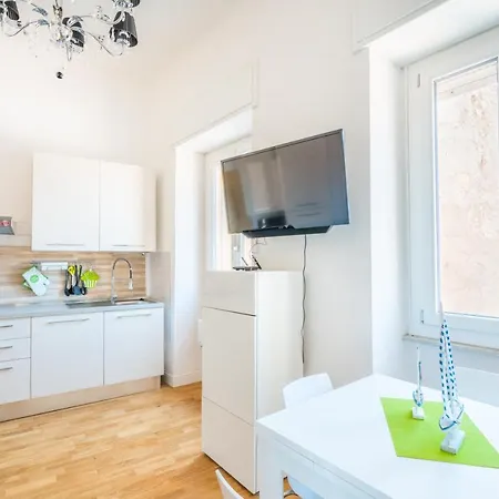 Apartment Le Scale Sul Porto . Marina Centro Storico. Ac Cagliari